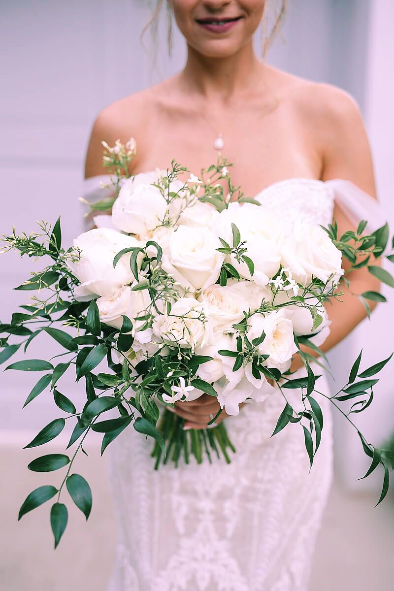 Wedding Flowers Captured by George Nafpliotis Photographer.Luxury wedding Athens Island Riviera bride groom portrait | φωτογράφος γάμου Athe