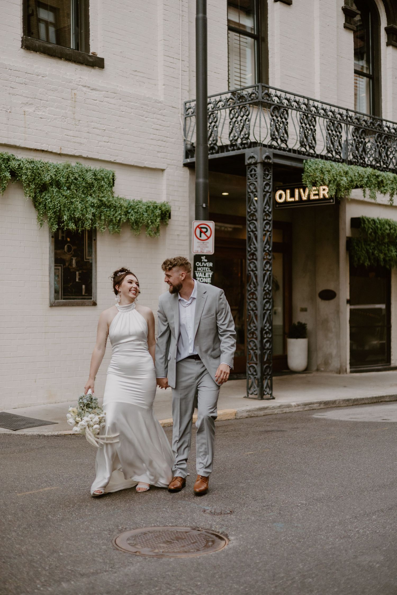 The Oliver Hotel Wedding Photos | Knoxville Tennessee