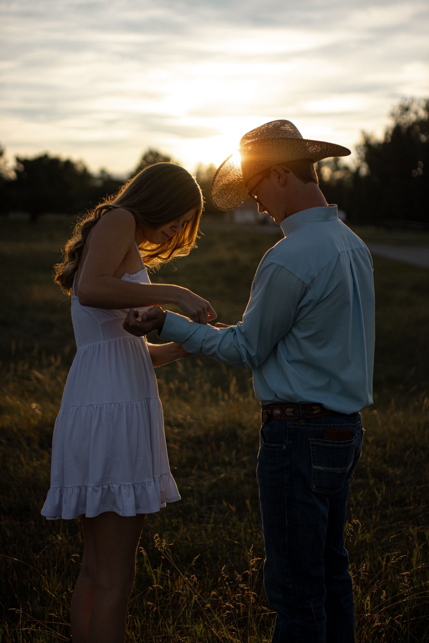 engagement photo on the alberta prairies