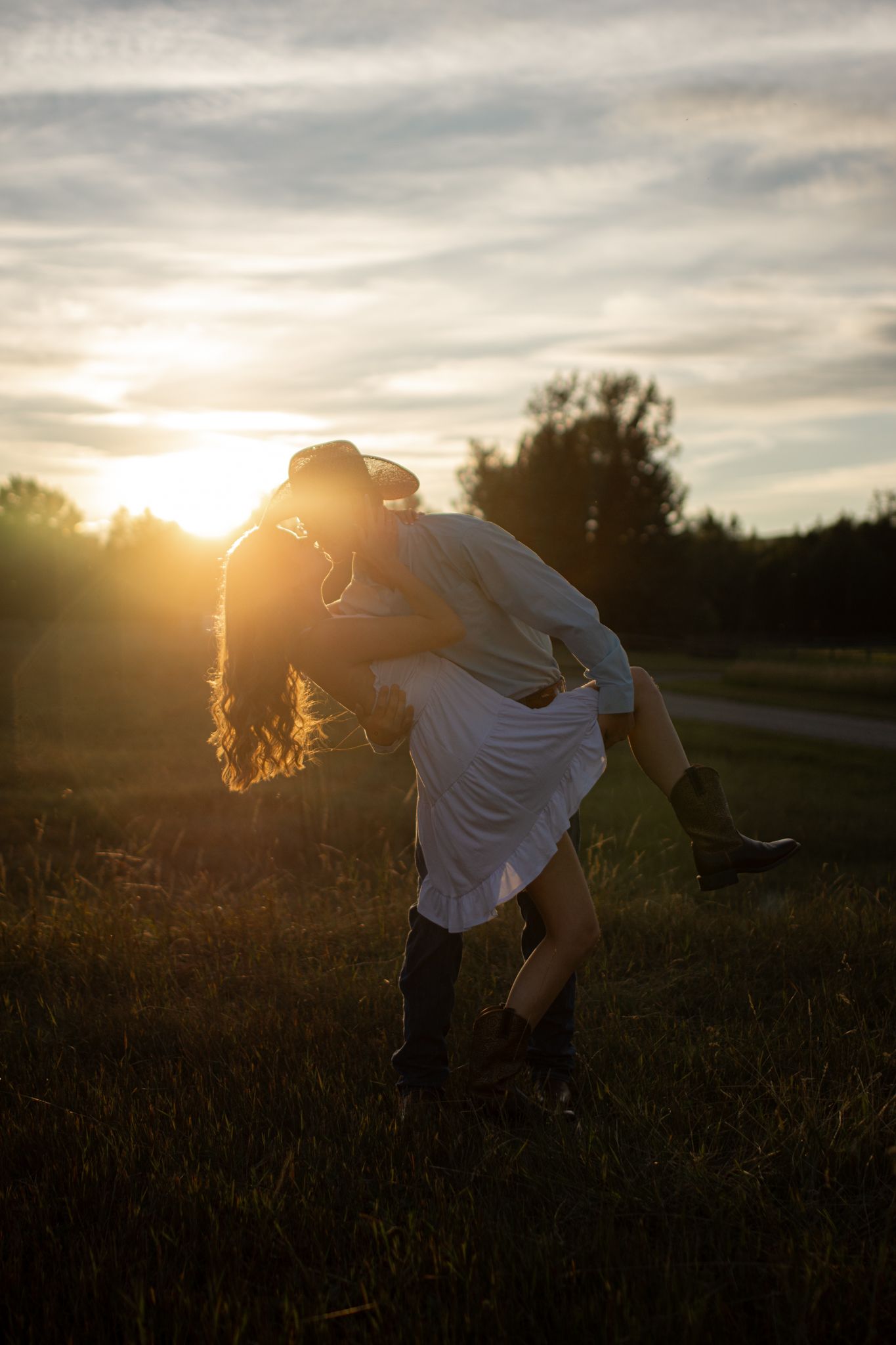 engagement photo on the alberta prairies