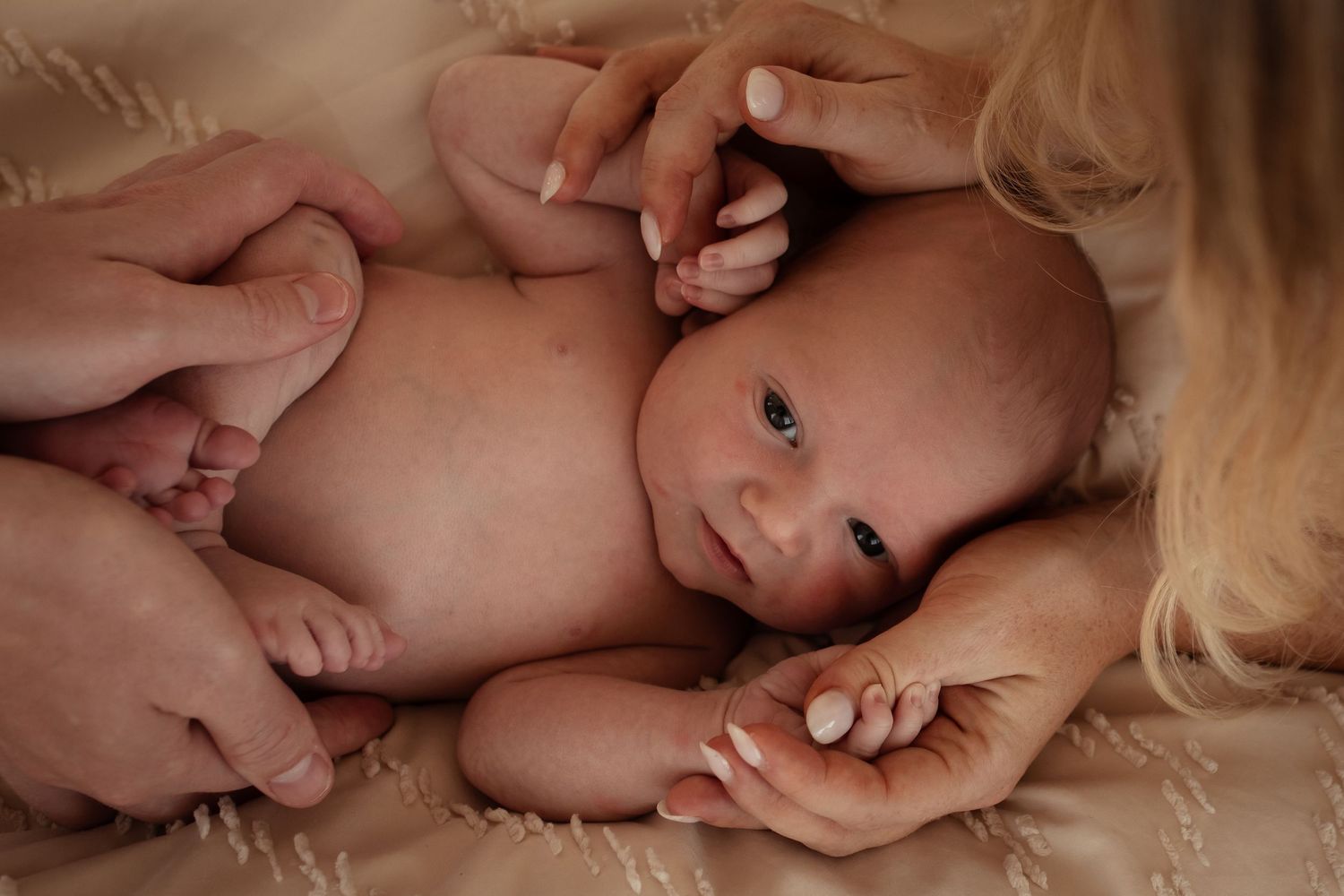 Newborn photoshoot at home natural light in abu dhabi