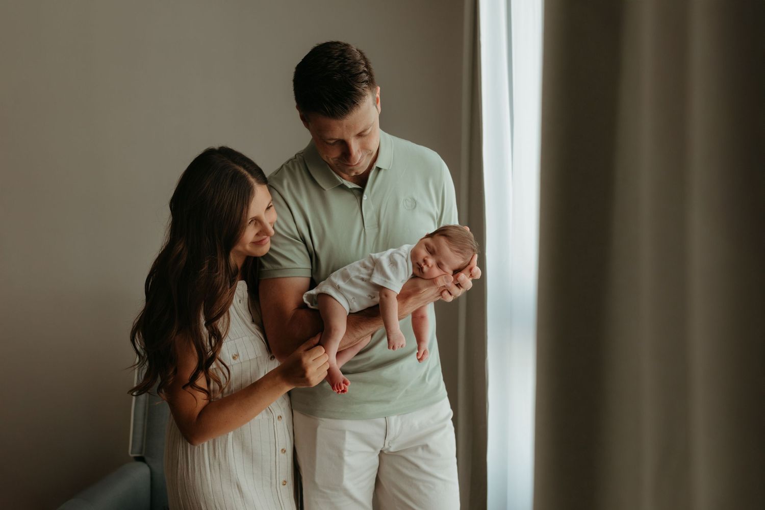 Newborn photoshoot at home natural light in abu dhabi