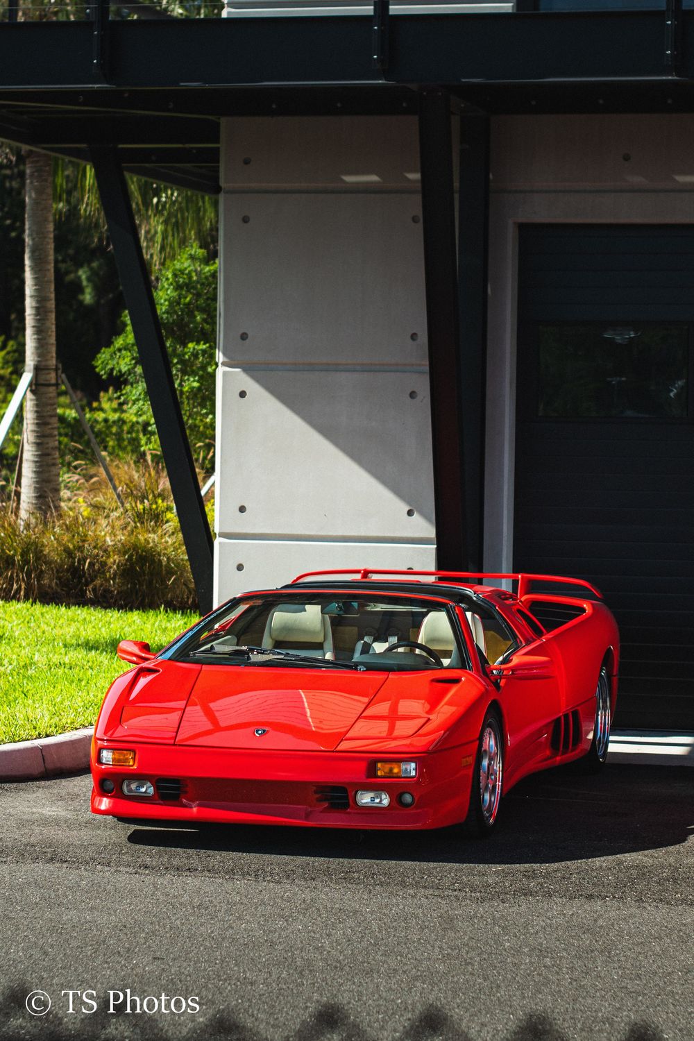 red ferrari