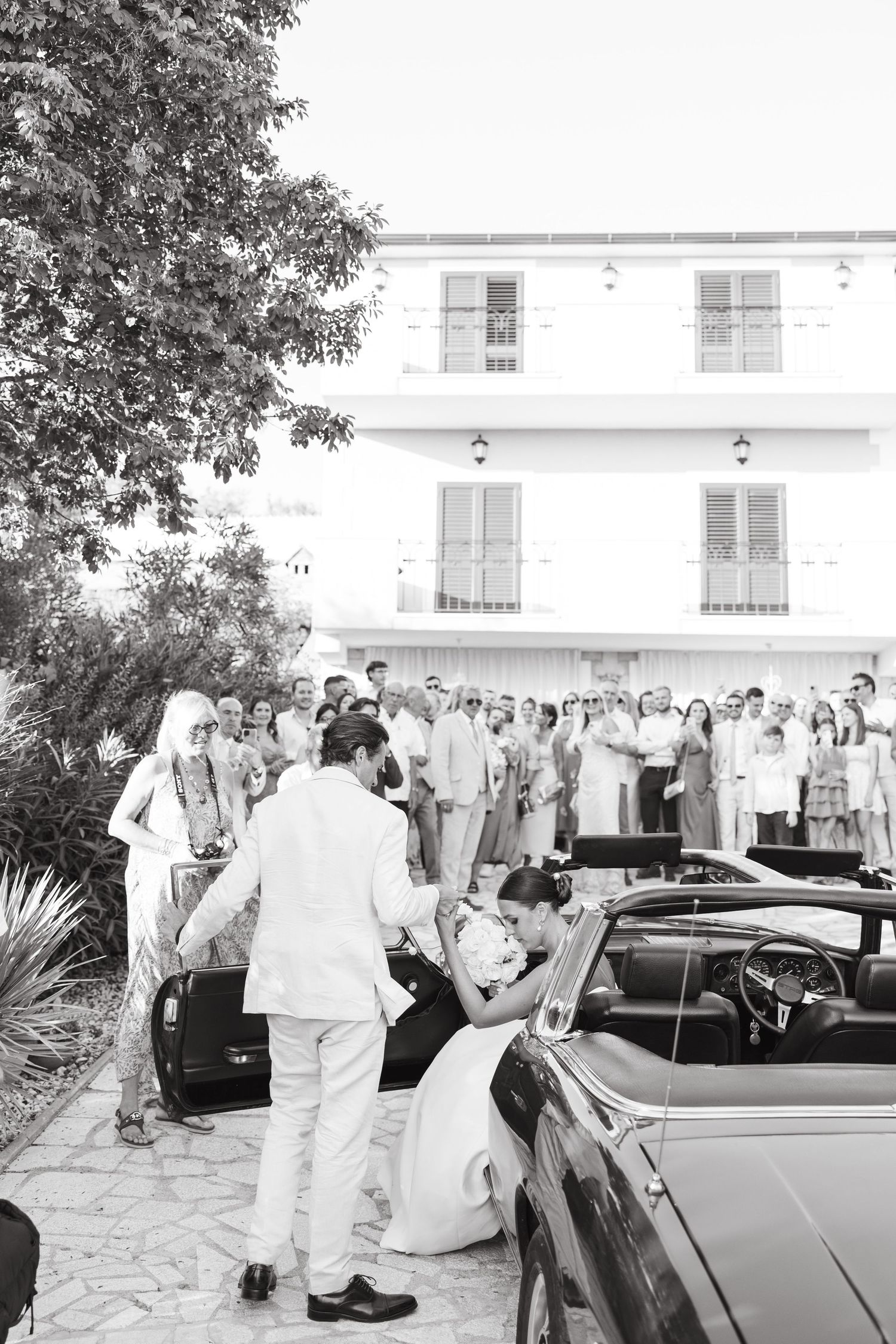 Authentic wedding moments in Croatia by a professional wedding photographer and videographer – Dubrovnik to Zagreb.