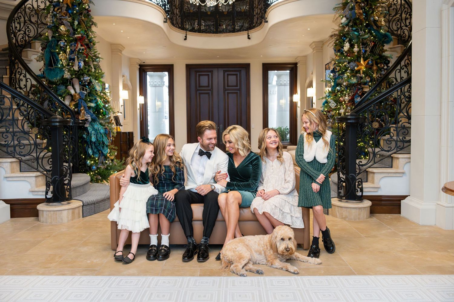 Bountiful, UT family Christmas portrait