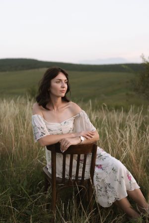 Fotografie de portret in Botosani, dupa cununia civila
