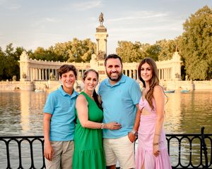 outdoor family photography Singapore, children's activities in singapore, parks. playgrounds, family portraits