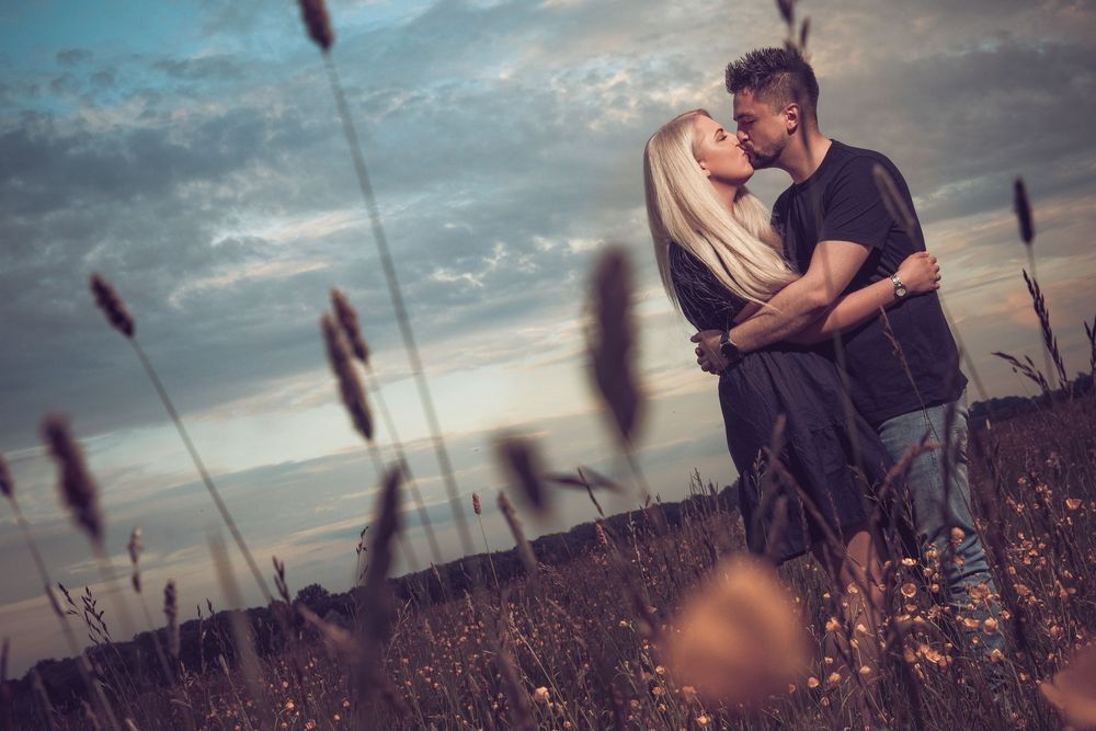 Relaxed engagement photography session in Bramcote Nottingham