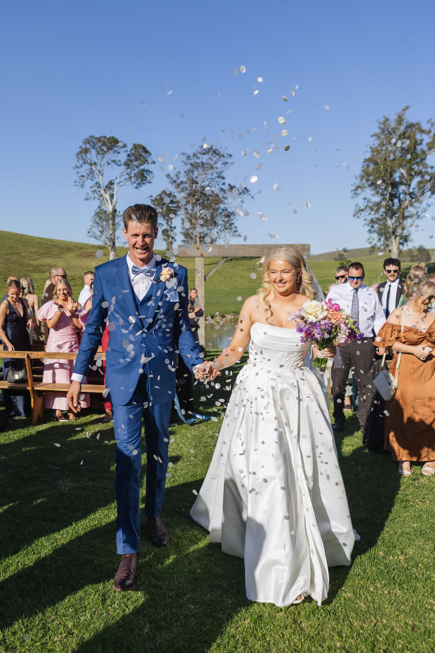 Jess and Lachie’s wedding ceremony overlooking the dam at Dungog Weddings