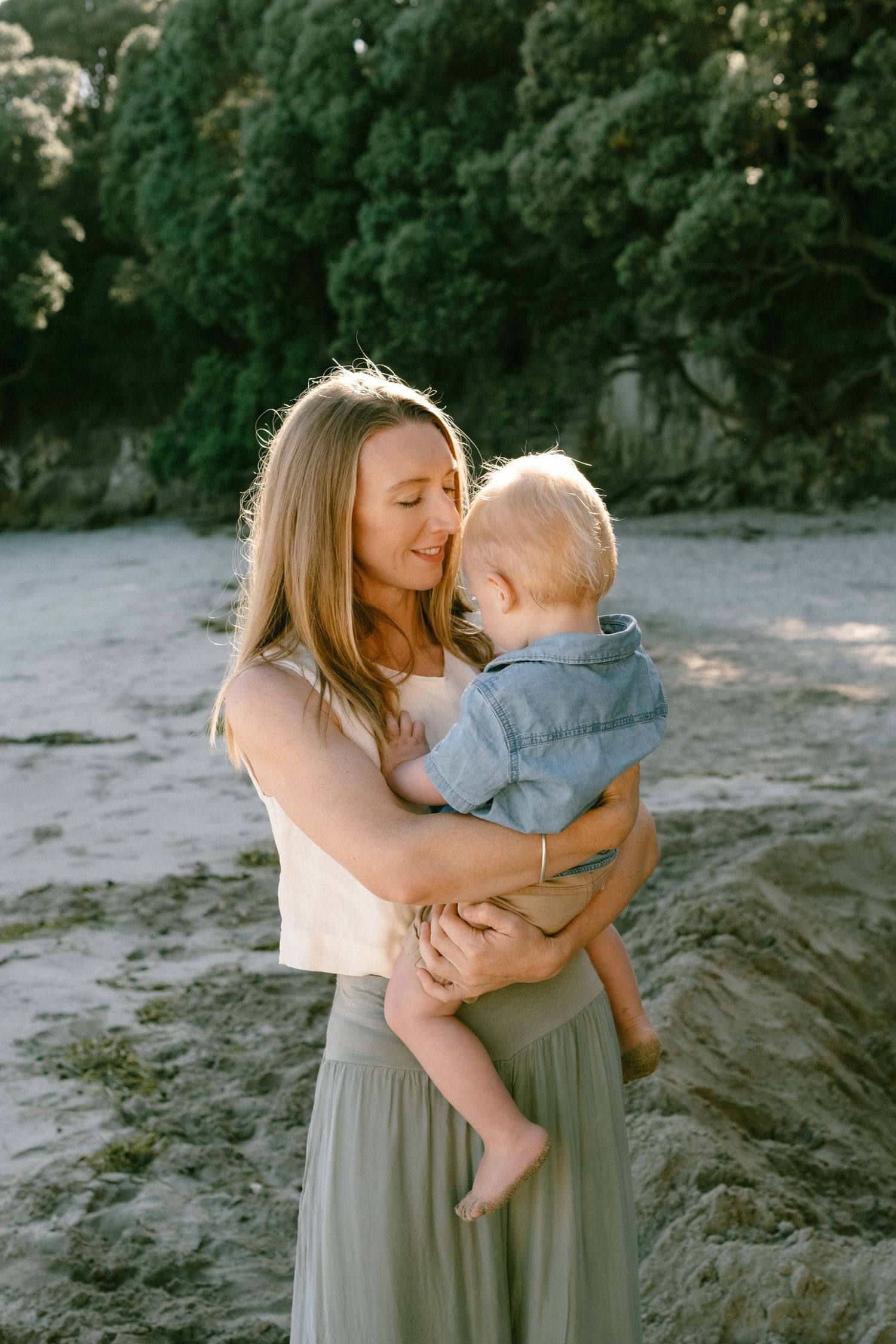 Hahei motherhood family photography emotional storytelling