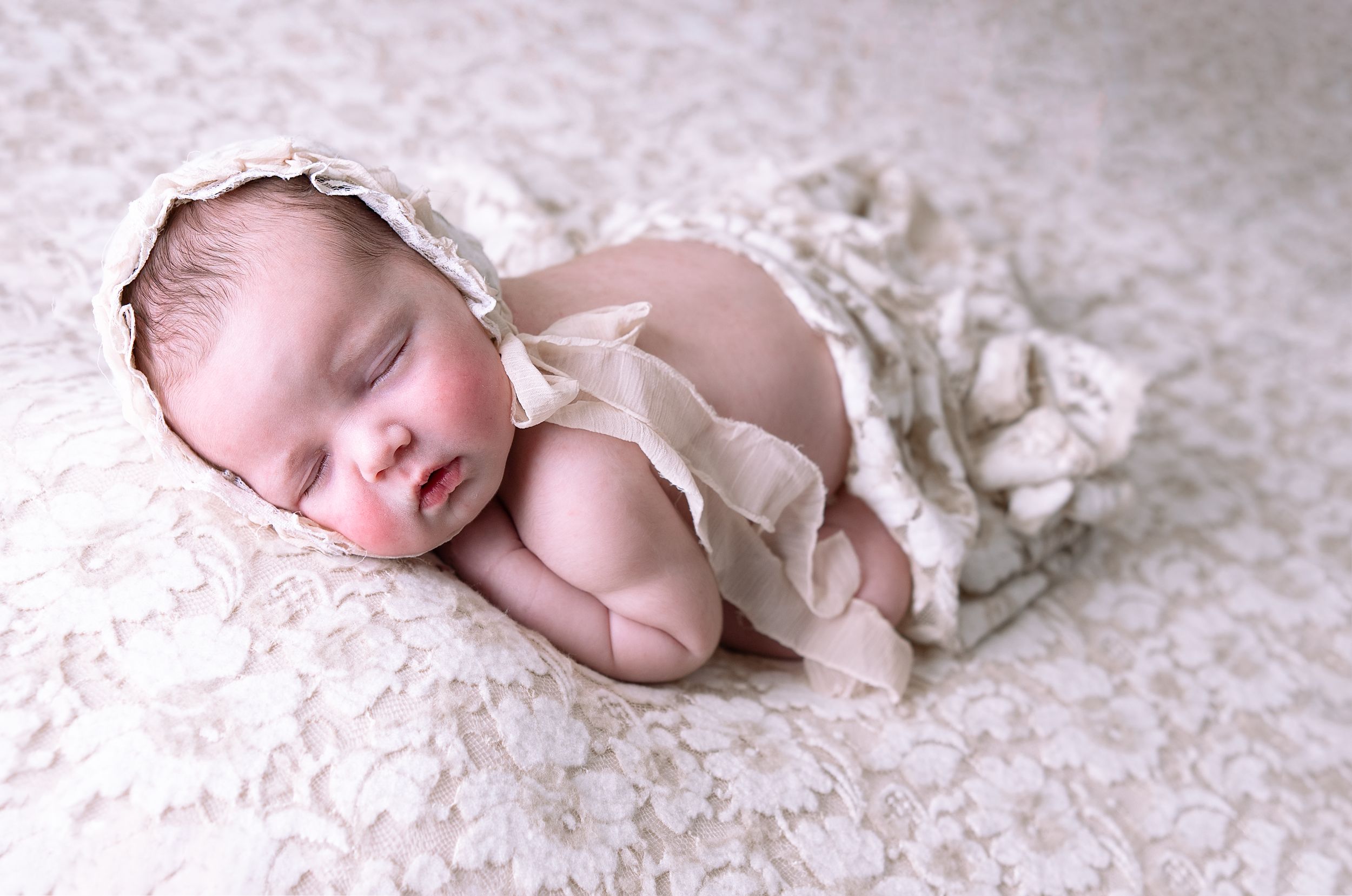Oshi Medlin Photography | Gallatin Nashville TN | Maternity newborn Portrait Photography | newborn photo session