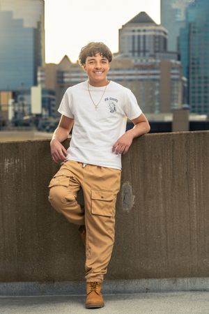 senior boy senior photo session urban minneapolis minnesota