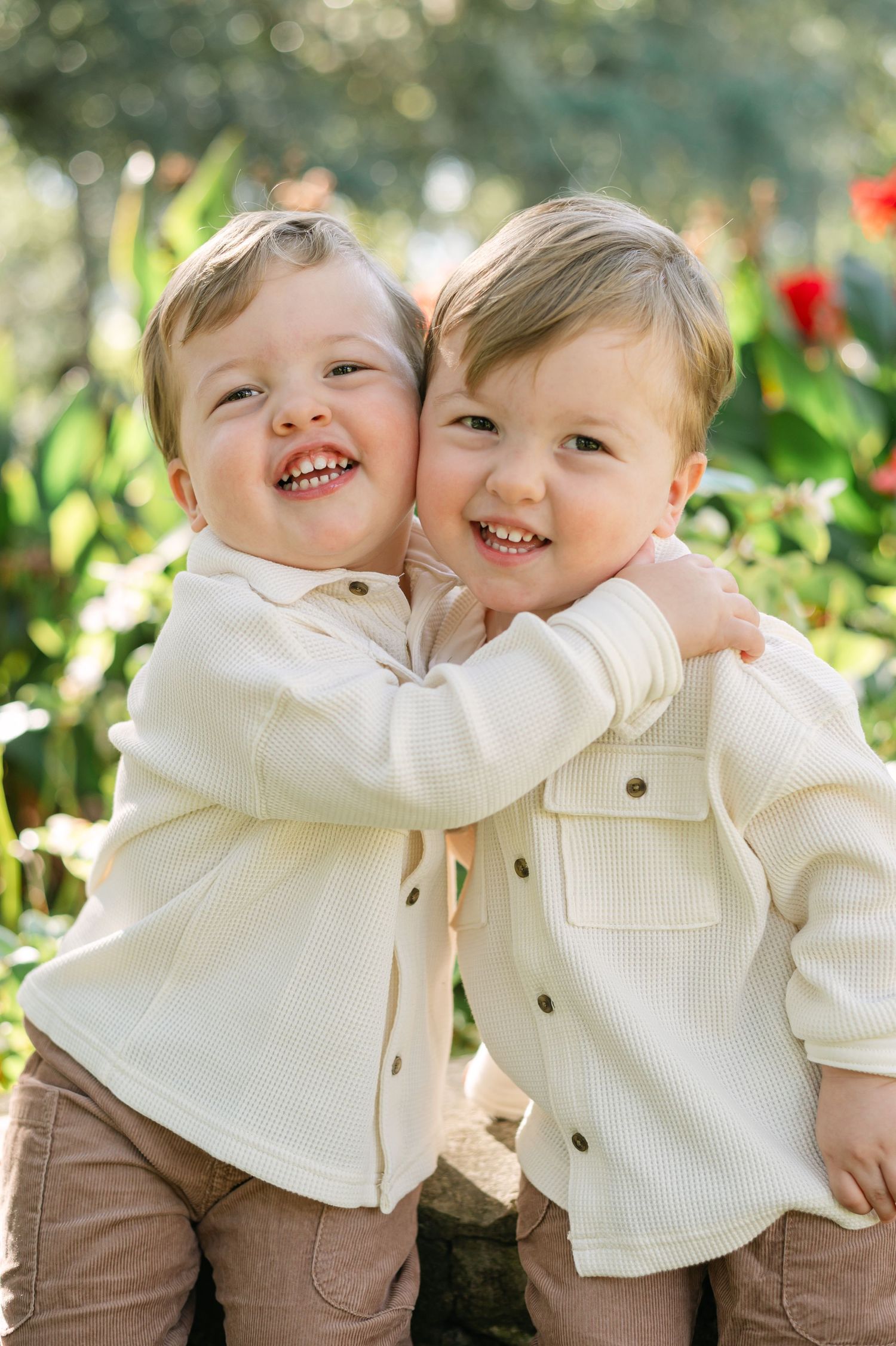 maternity motherhood texas family photos greenhouse florals