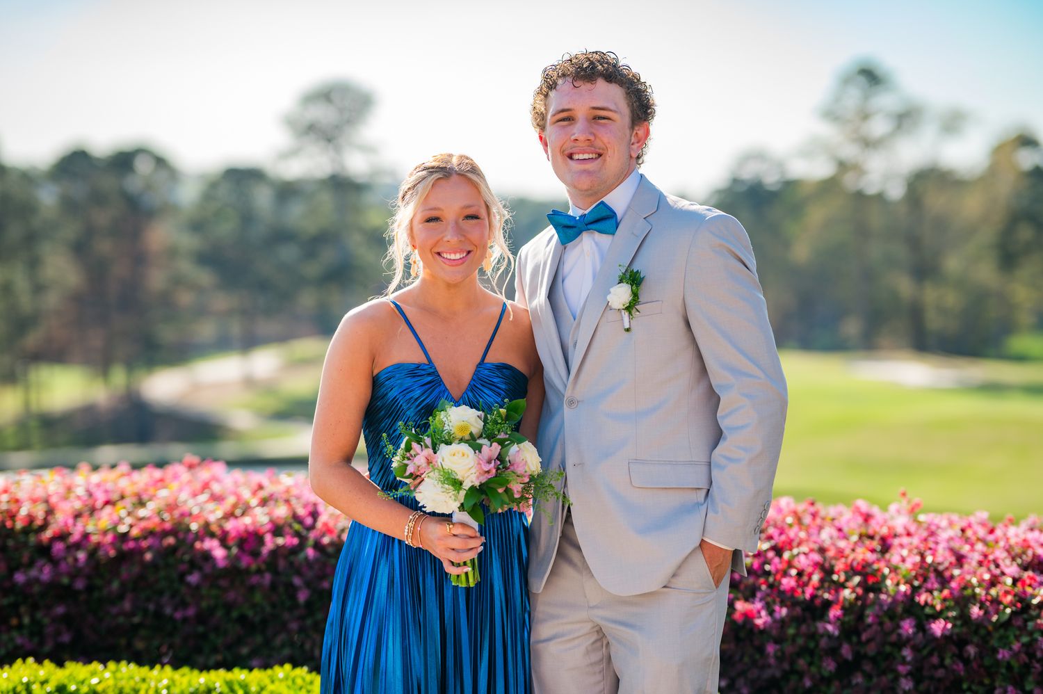 formal dress couple poses Valentine's Day, but make it picture perfect. These cute couple poses are easy, romantic, and full of love. Save this for later and recreate them with your partner. #coupleposes #couplephotography #