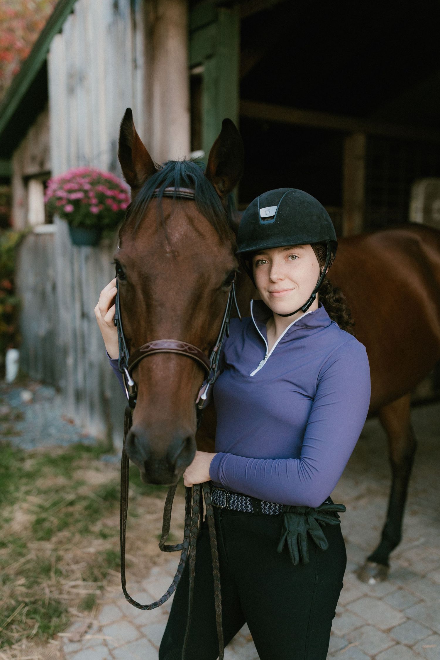 Lifestyle senior session with horse.