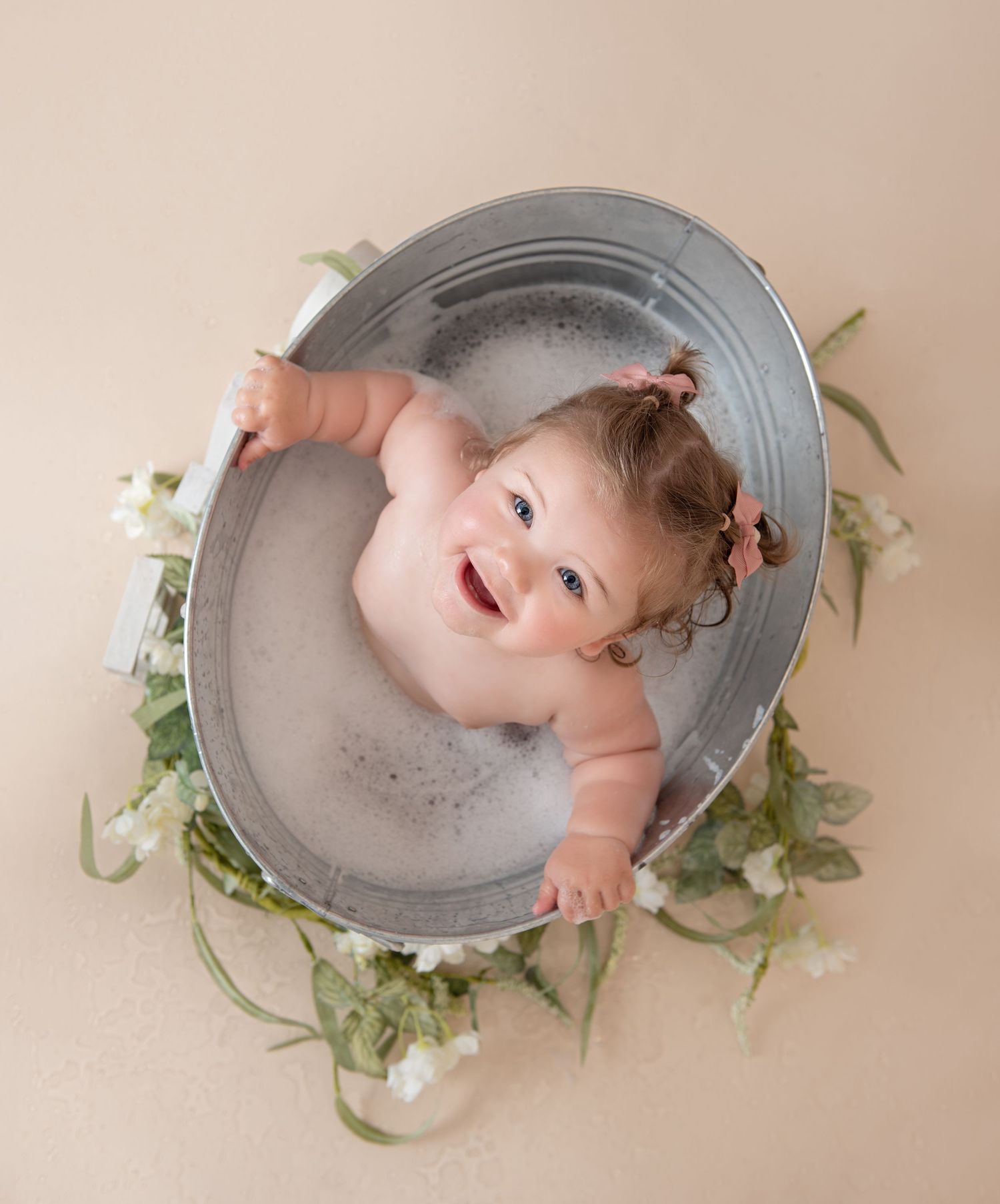 Cake smash and splash photography