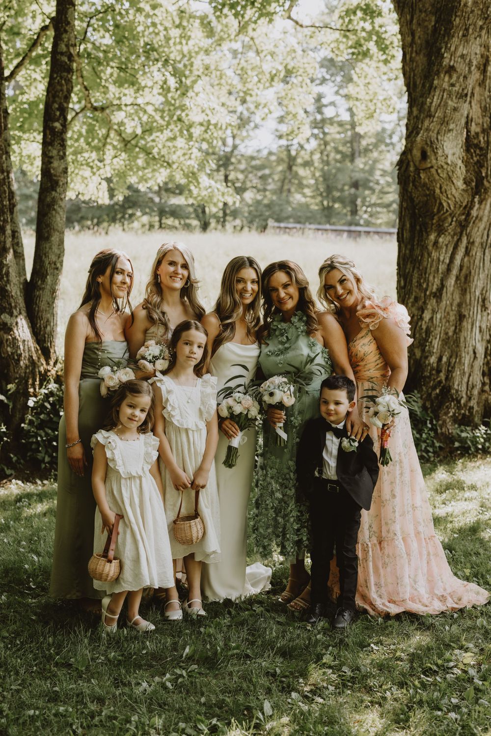 Mountain Hearts Photography- wedding photography and videography. Grafton Inn Weddings