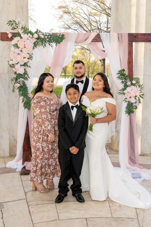 Wedding photographer in Washington DC, Maryland, and Virginia. 829 Media captures wedding that tell your love story