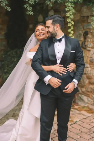 wedding photographer Ktima Petreza Athens romantic garden couple | φωτογράφιση γάμου Κτήμα Πέτρεζα φυσικές στιγμές και κομψή αισθητική