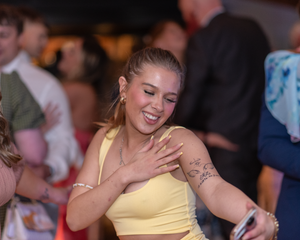 Dance floor crazyness
