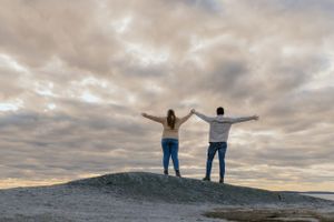 Peggy's Cove couple's session, Halifax, Nova Scotia Canada - Charlotte Buckle Photography