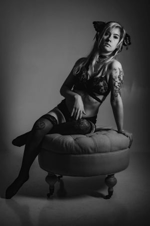 Your Secret Photography - Photography located in Bowling Green KY  and Nashville TN area - Boudoir - Artistic - Cosplay - Erotica