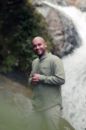 Puerto Rico Photographer. Albert Ray Photo. Rainforest Photoshoot. Male Portraits. Book Now. Waterfall Photoshoot. Male Shots. El Yunque.
