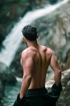 Puerto Rico Photographer. Albert Ray Photo. Rainforest Photoshoot. Male Portraits. Book Now. Waterfall Photoshoot. Male Shots. El Yunque.
