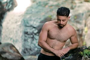 Puerto Rico Photographer. Albert Ray Photo. Rainforest Photoshoot. Male Portraits. Book Now. Waterfall Photoshoot. Male Shots. El Yunque.