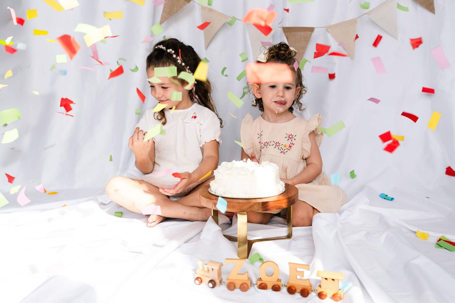 birthday lifestyle photoshoot cake smash at home abu dhabi
