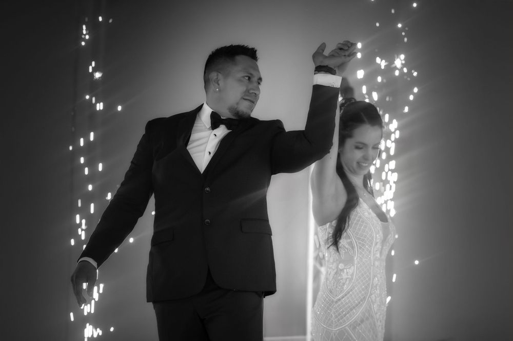 first dance for bride and groom in spokane washington. Taken by Jessica Rae Photography.