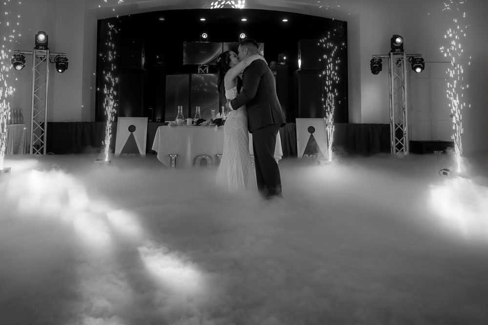 couples first dance at a wedding in spokane washington. Taken by Jessica Rae Photography.