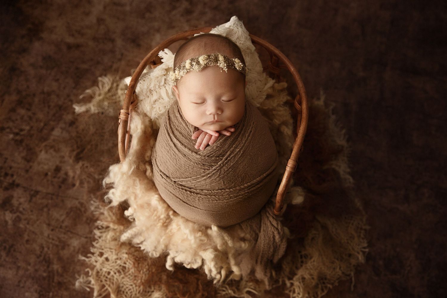 Calgary Newborn, Baby, Maternity, Milestone & Family Photography | 10+ Years Expertise | 100% Client Satisfaction