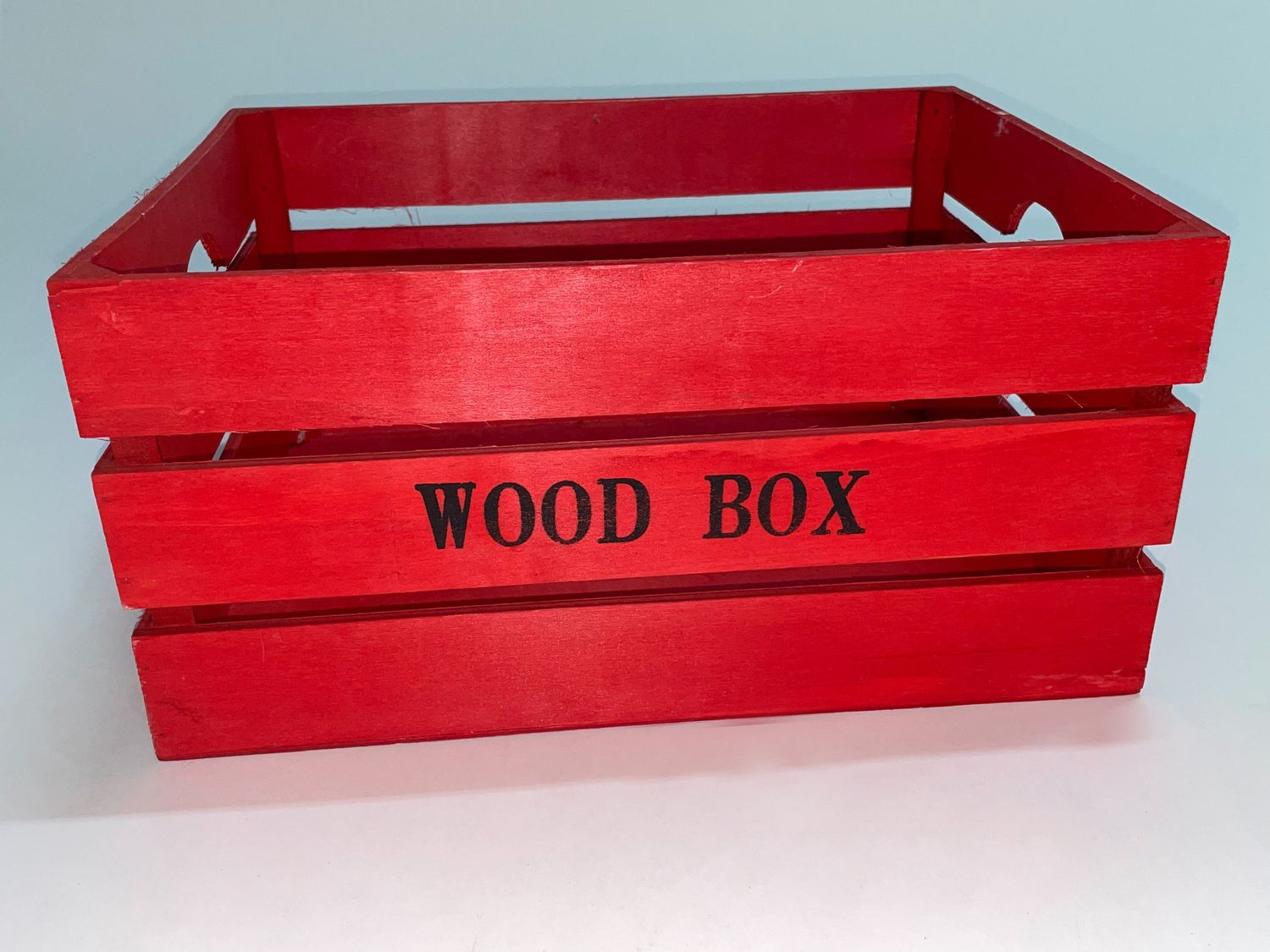Red wooden crate or box shown from multiple angles with text 'WOOD BOX' visible.