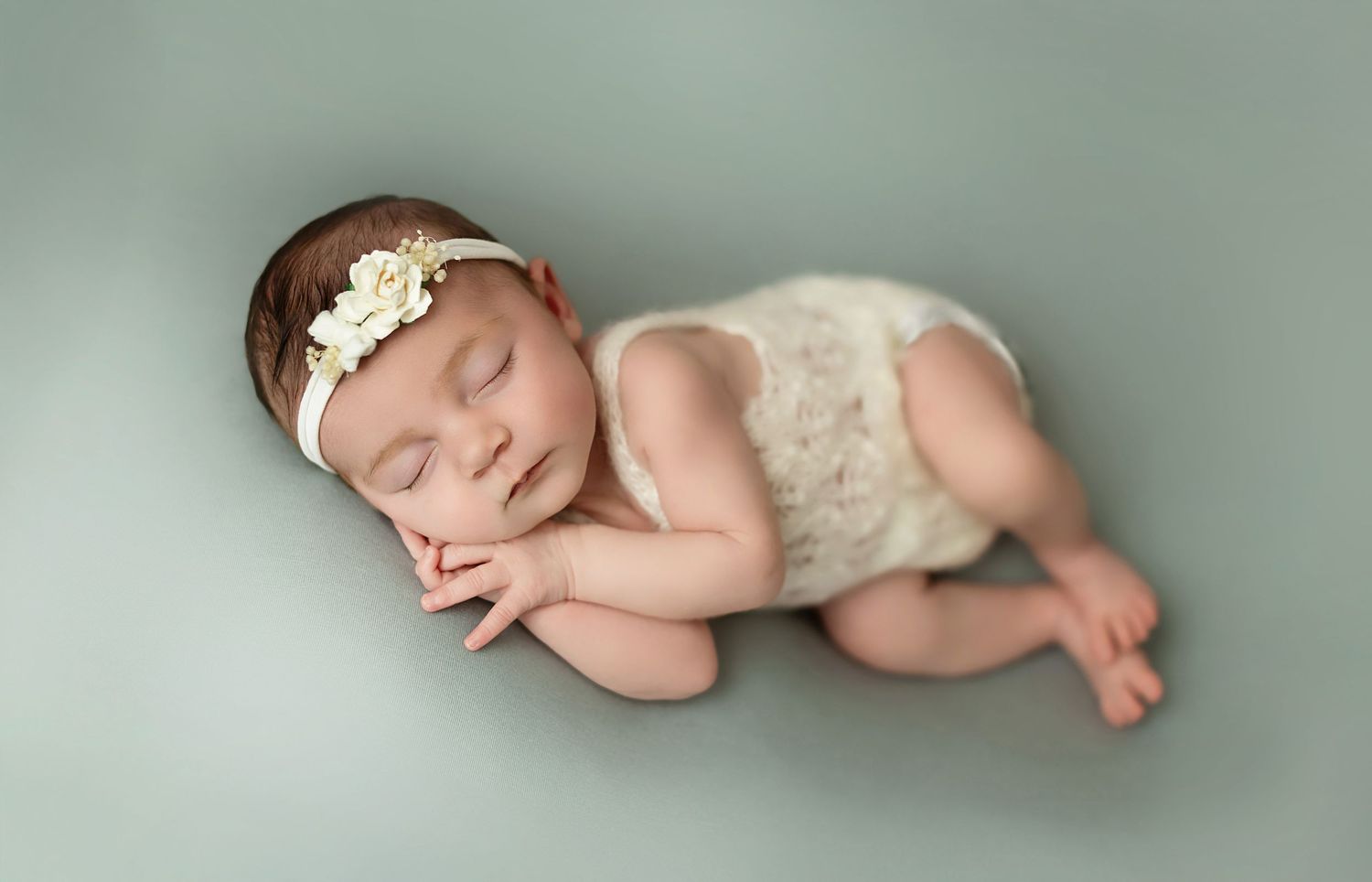 Picture of baby girl newborn photo taken in my studio in Coventry.