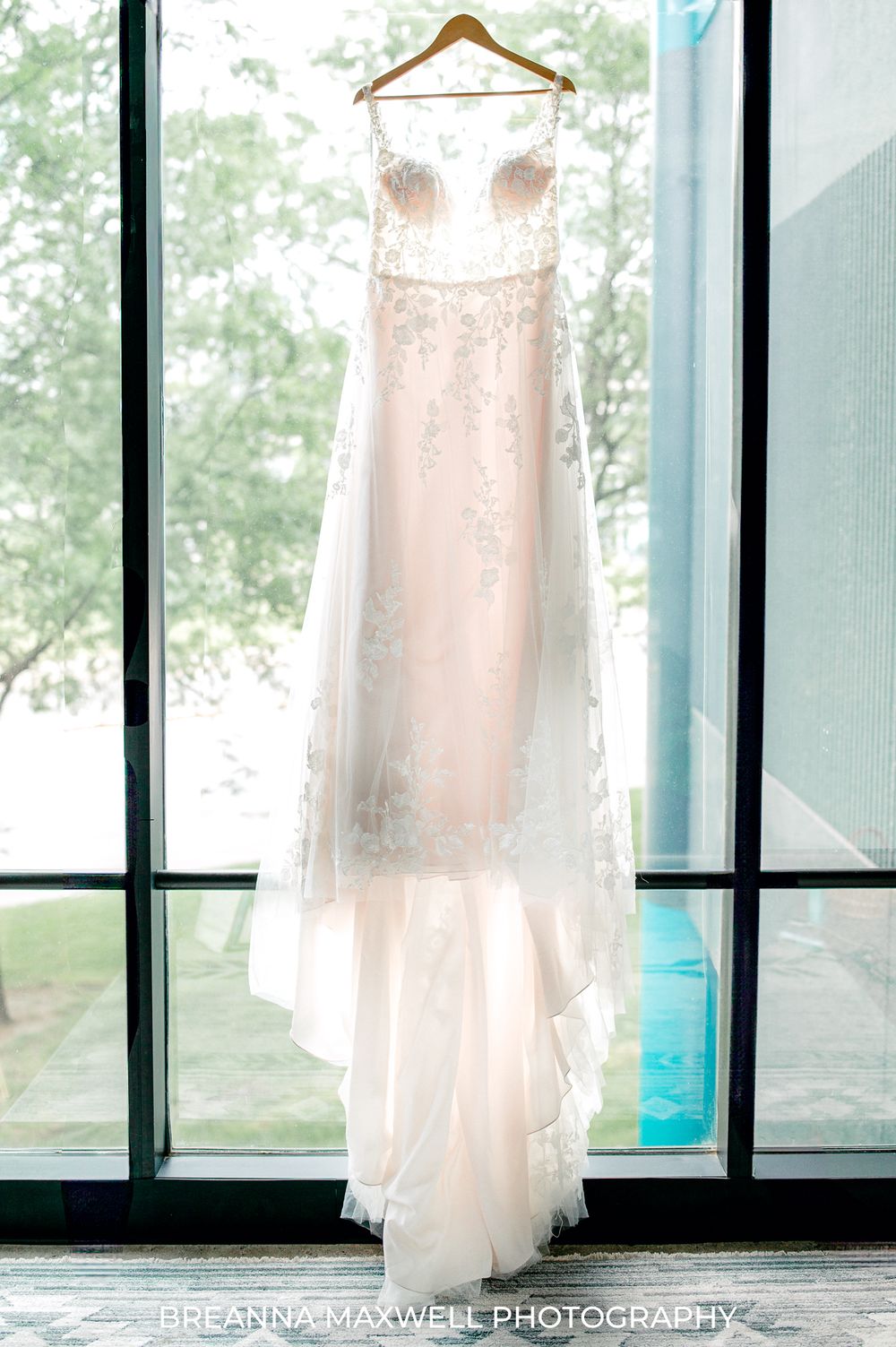 Mainframe Studios Des Moines Iowa Wedding
