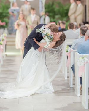 Wedding photographer in Valdosta Georgia.