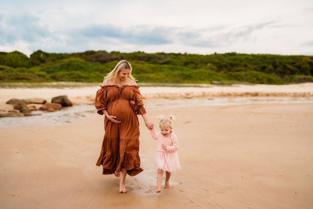 Pregnancy photoshoot with older siblings