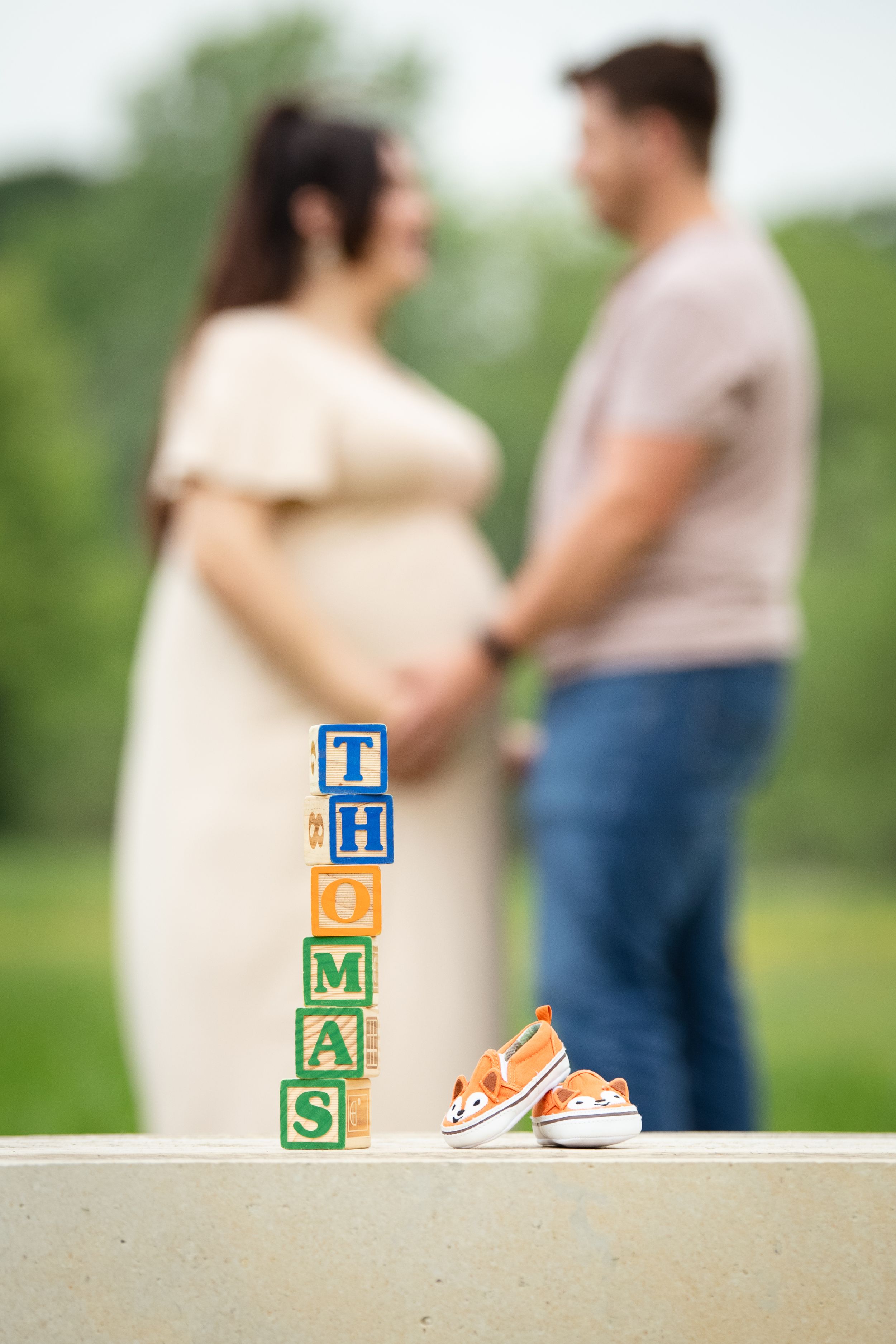 Image of maternity couple.