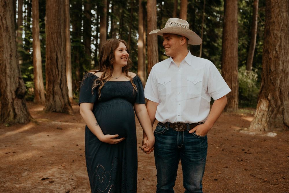 Port Angeles Photographer, Sequim photographer, Forks photographer, Port Townsend photographer, Poulsbo, Bremerton, Kitsap County, Maternity