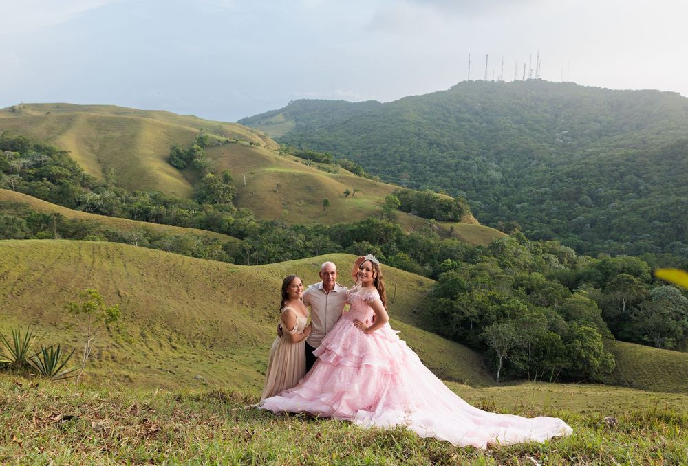 Sesion de quince años realizadas en Rincones del mogote, sesion de fotos familiares profesional en san francisco de macoris y moca.