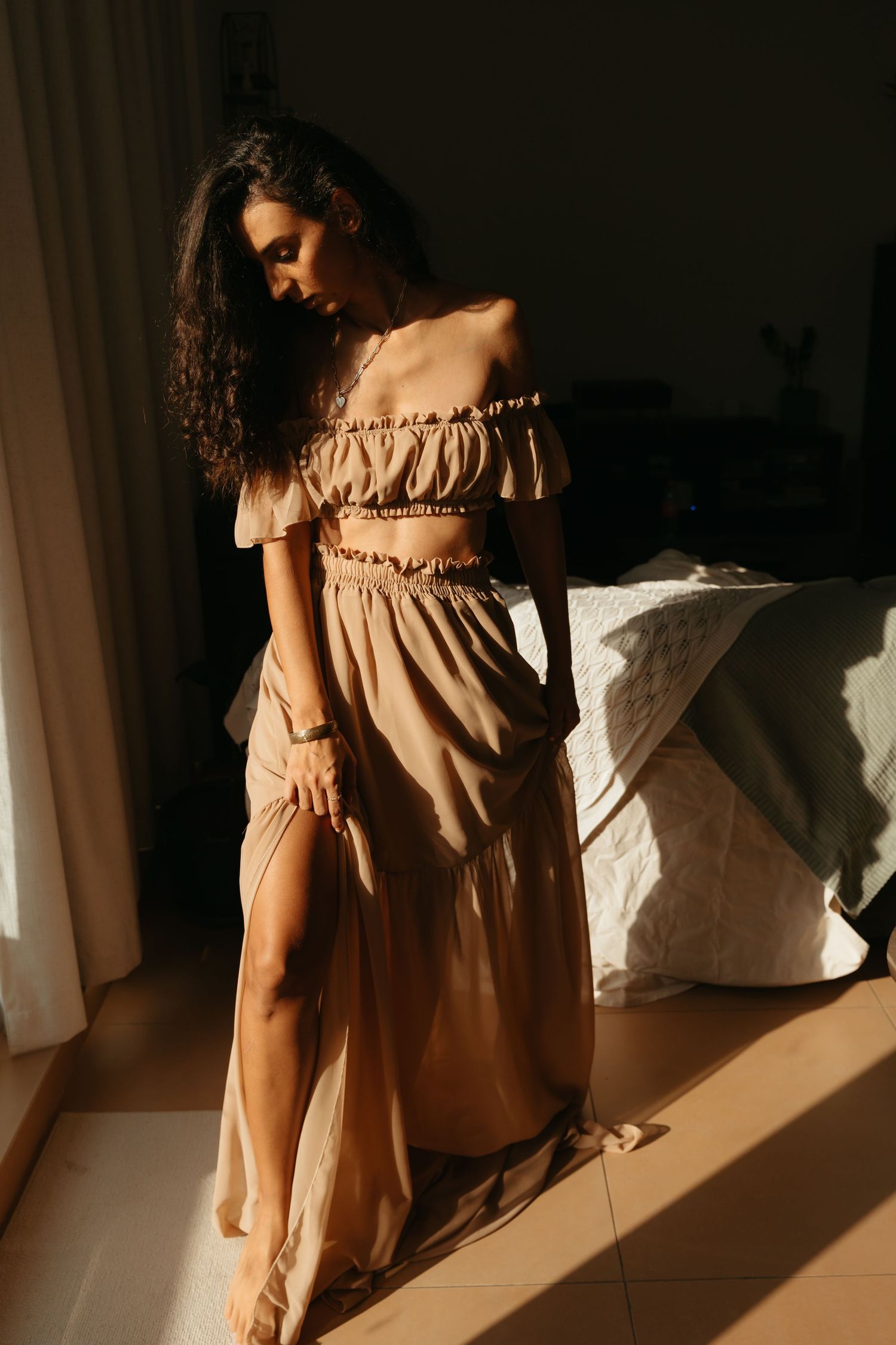 khaki dress at home session beach sunset photoshoot abu dhabi