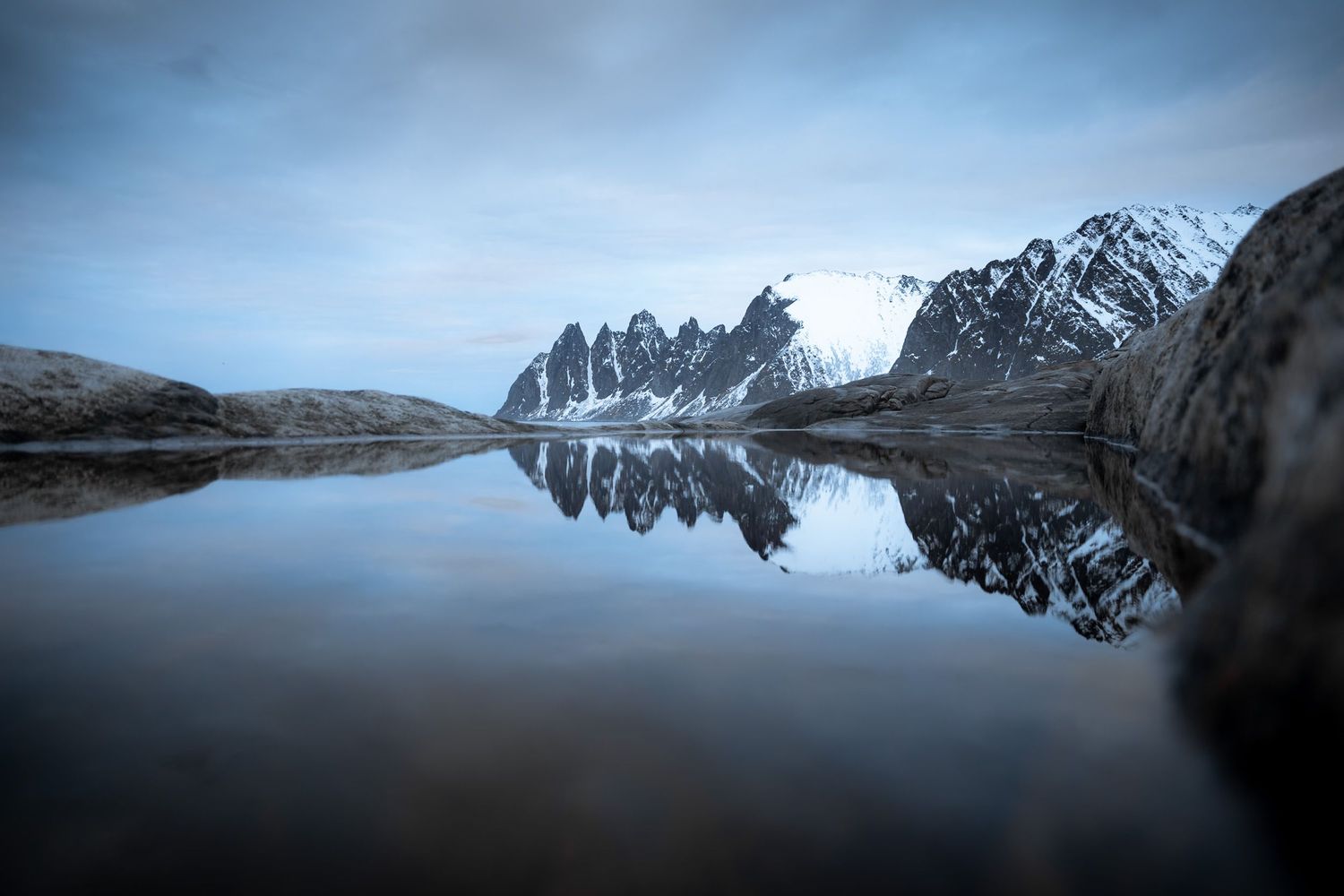 les dents du diable à senja en norvege