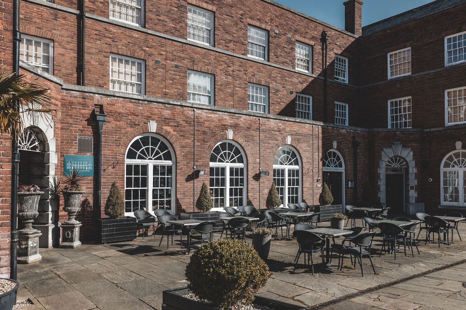 Charlotte House in Lincoln, a venue ideal for relaxed wedding photography.