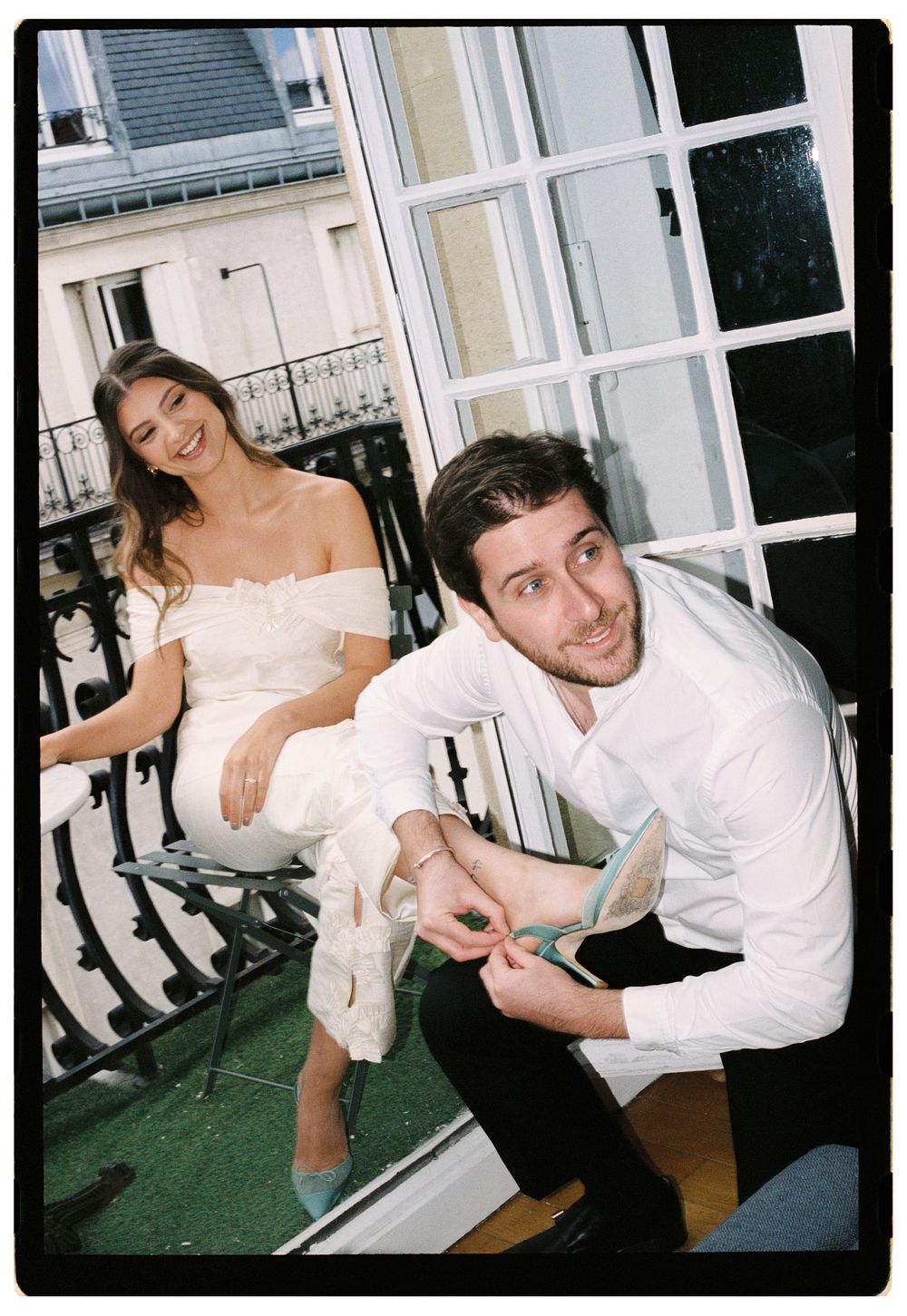 paris getting ready photos, paris fashion photographer, paris film photographer, paris film wedding photographer, jimmy choos