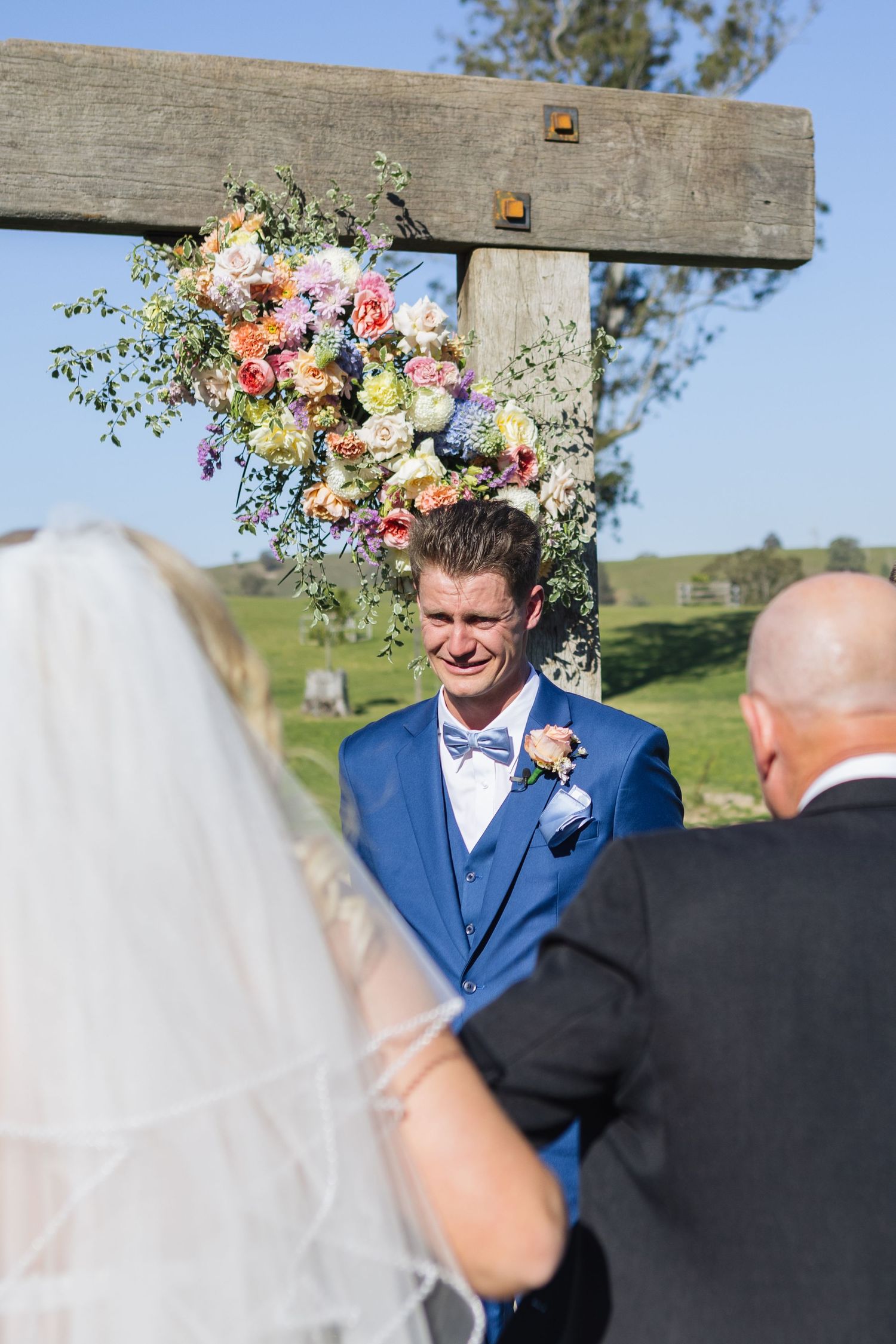 Jess and Lachie’s wedding ceremony overlooking the dam at Dungog Weddings