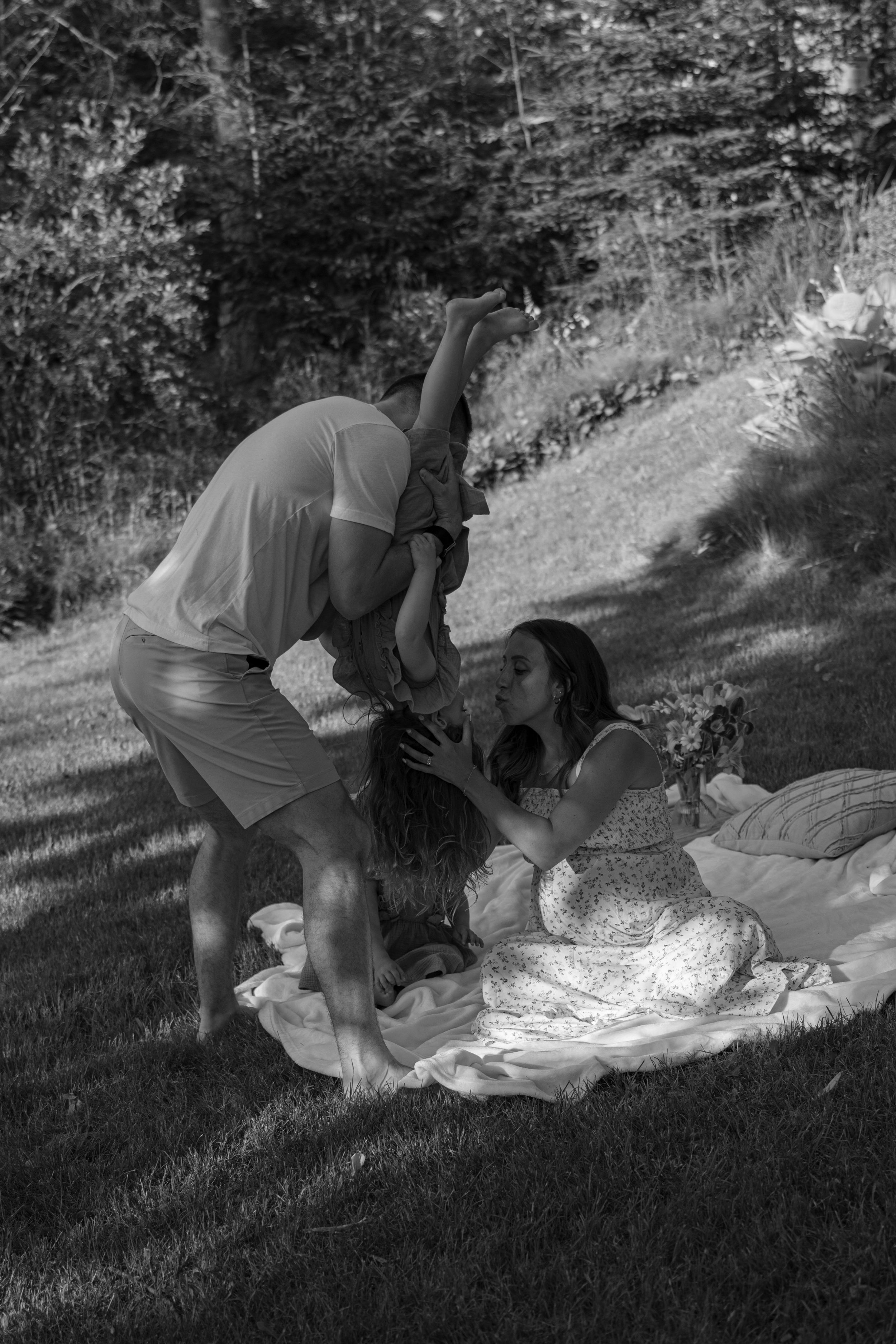 Photographie, séance photographique extérieur nature. Approche documentaire à Sherbrooke, en Estrie Maternité enceinte grossesse famille