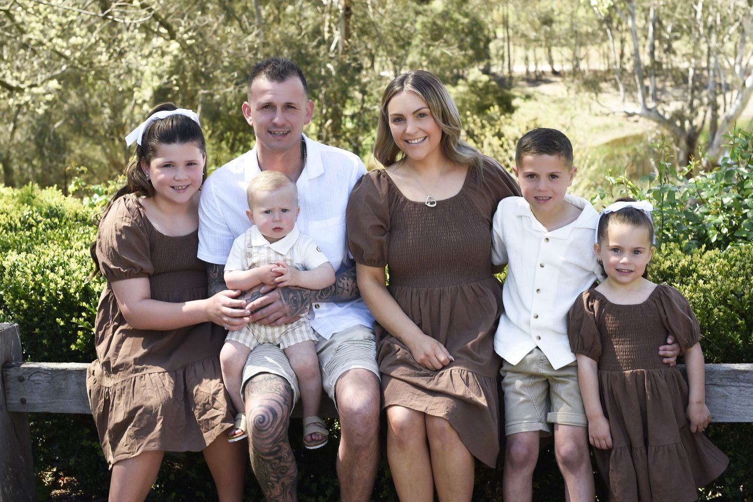 Melbourne Maternity, Newborn, Baby, Cake smash and family photographer located in South Morang Melbourne.
Baby Snapz is run by Melina Barlow