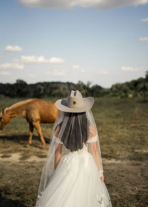 Bridal session in Fredickburg, TX. Western style photography. Natural light, wedding photography, candid moments, bridal photography.