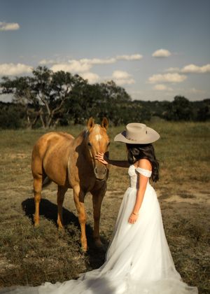Bridal session in Fredickburg, TX. Western style photography. Natural light, wedding photography, candid moments, bridal photography.